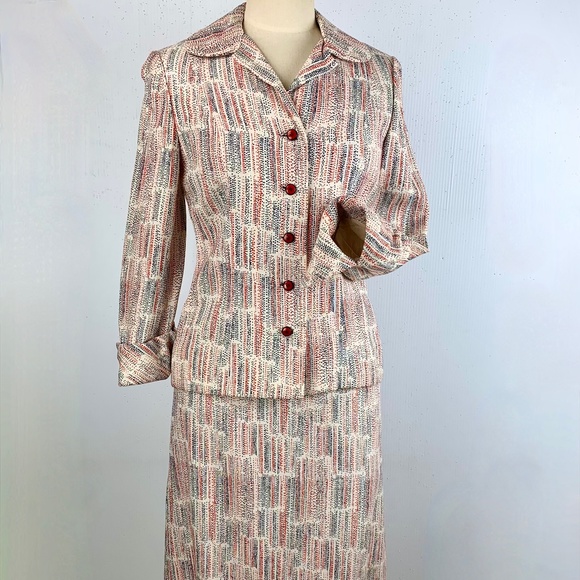 1970s Adele Simpson Suit S Red White Blue 2 pc Front Button Turned Cuffs Aline